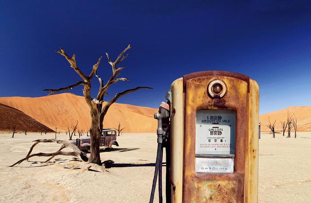 Why Do I Need Humidification in My Building? Picture of a Very Dry Desert.